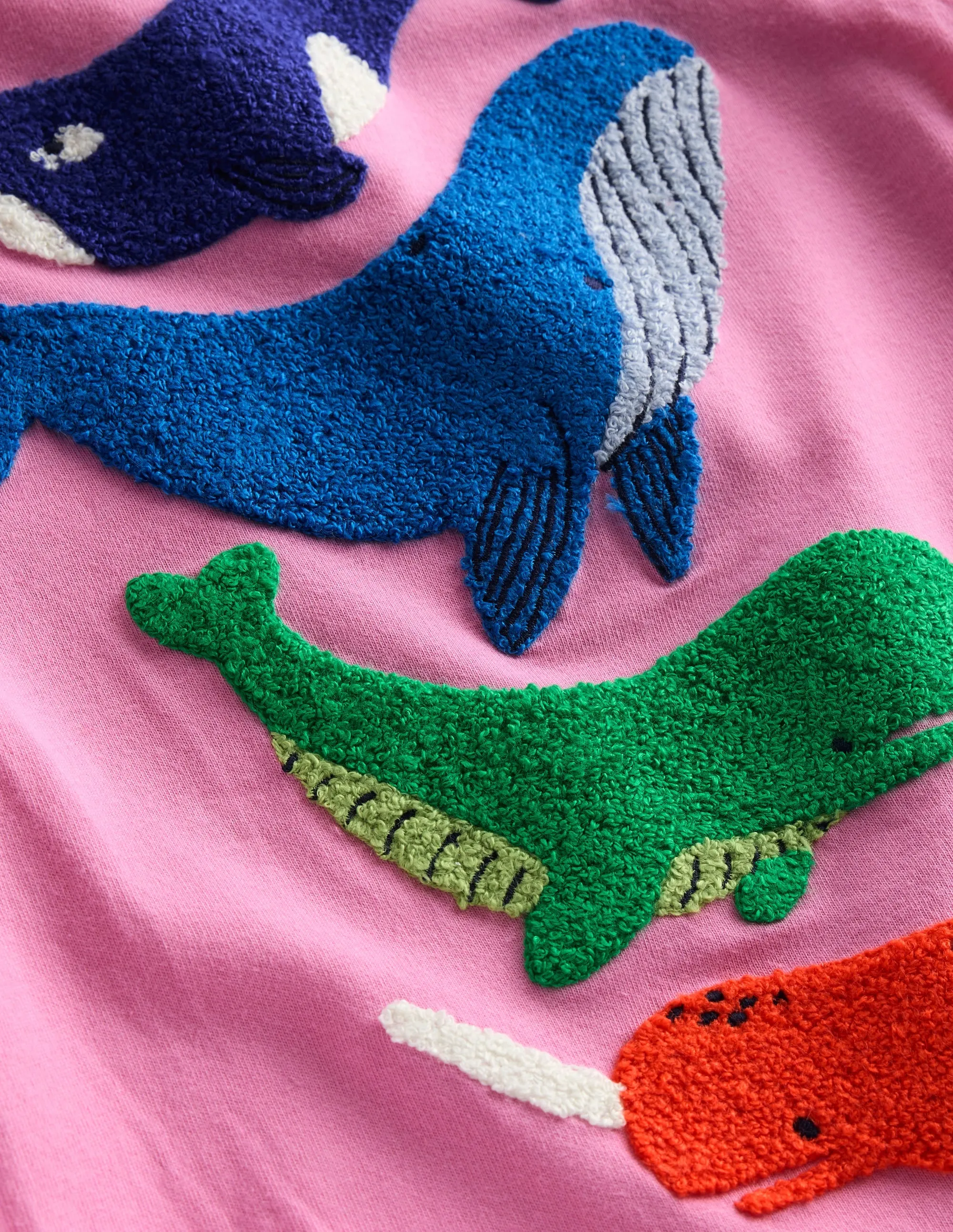 Bay Boucle T-Shirt-Vintage Mauve Whales
