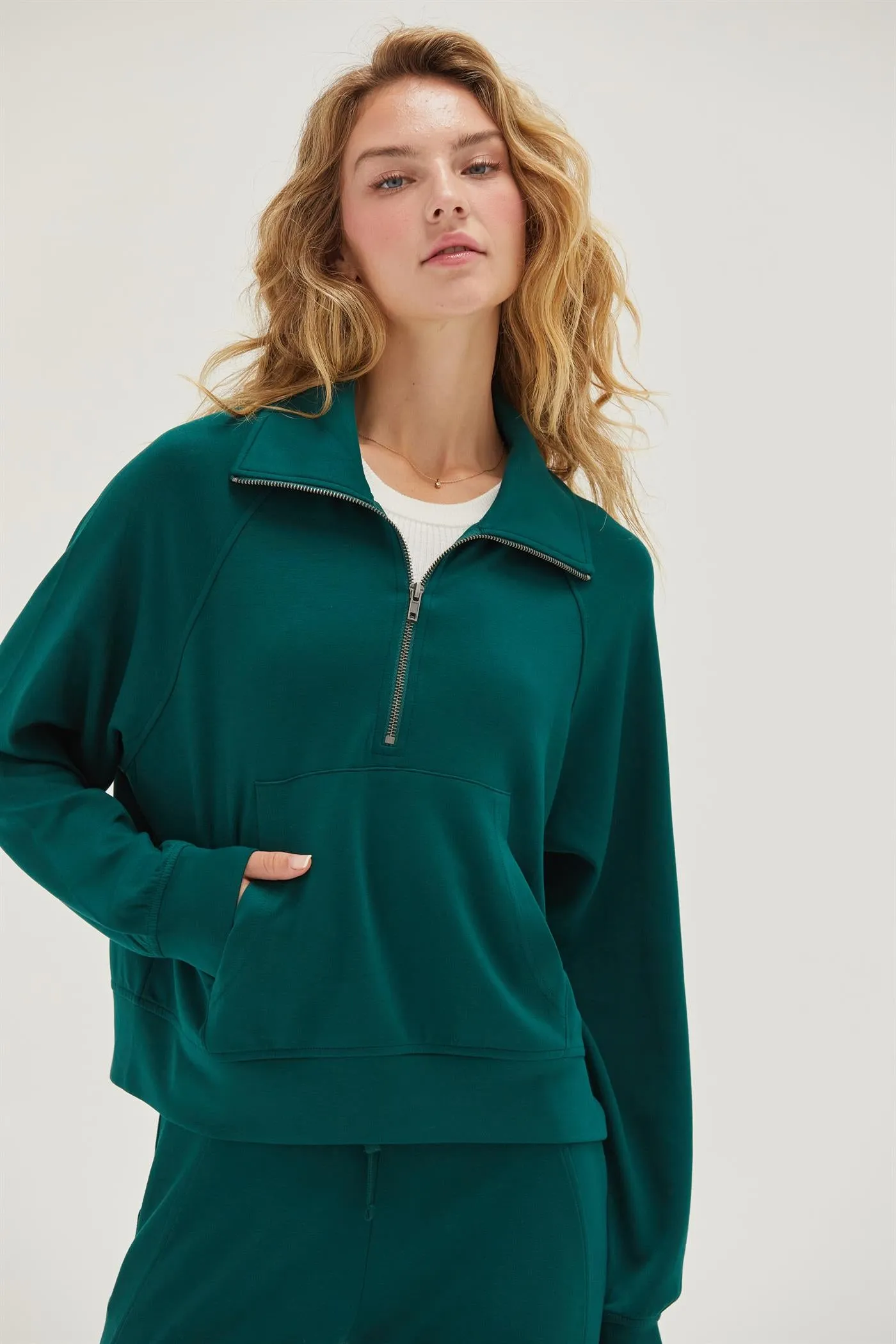 DZ24E543-HALF ZIP-UP COLLAR SWEATSHIRT