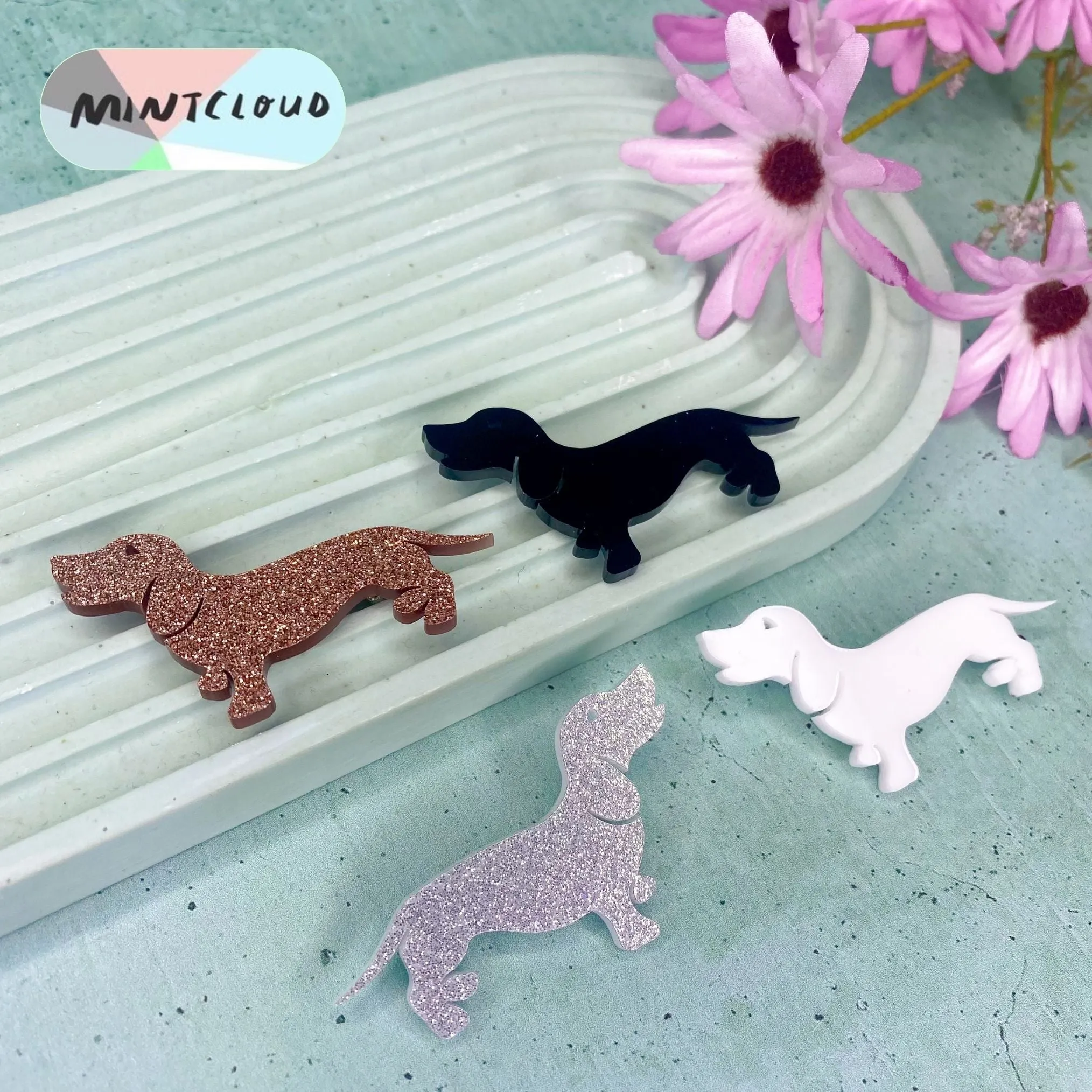 Mintcloud Brooch - Dachshund