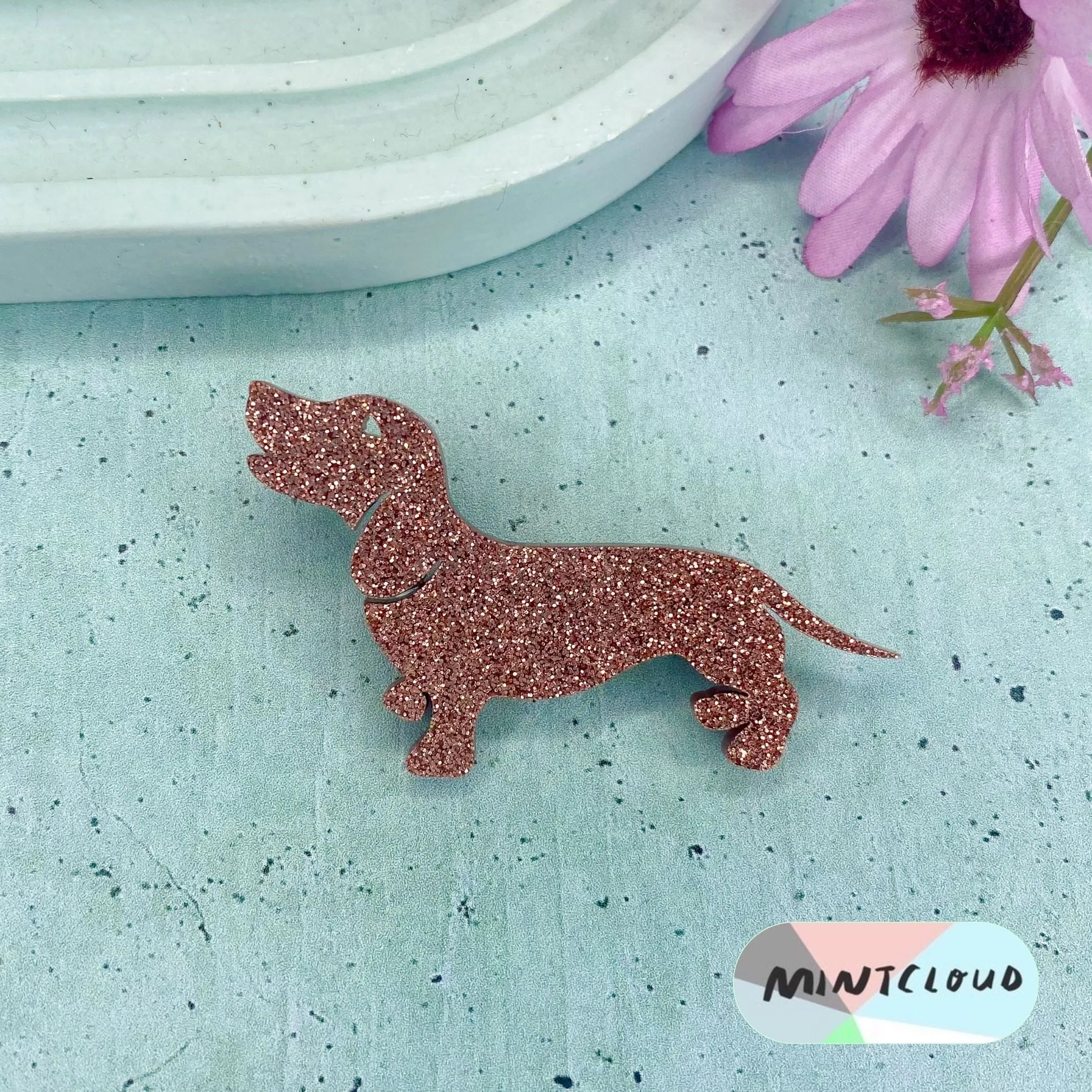 Mintcloud Brooch - Dachshund