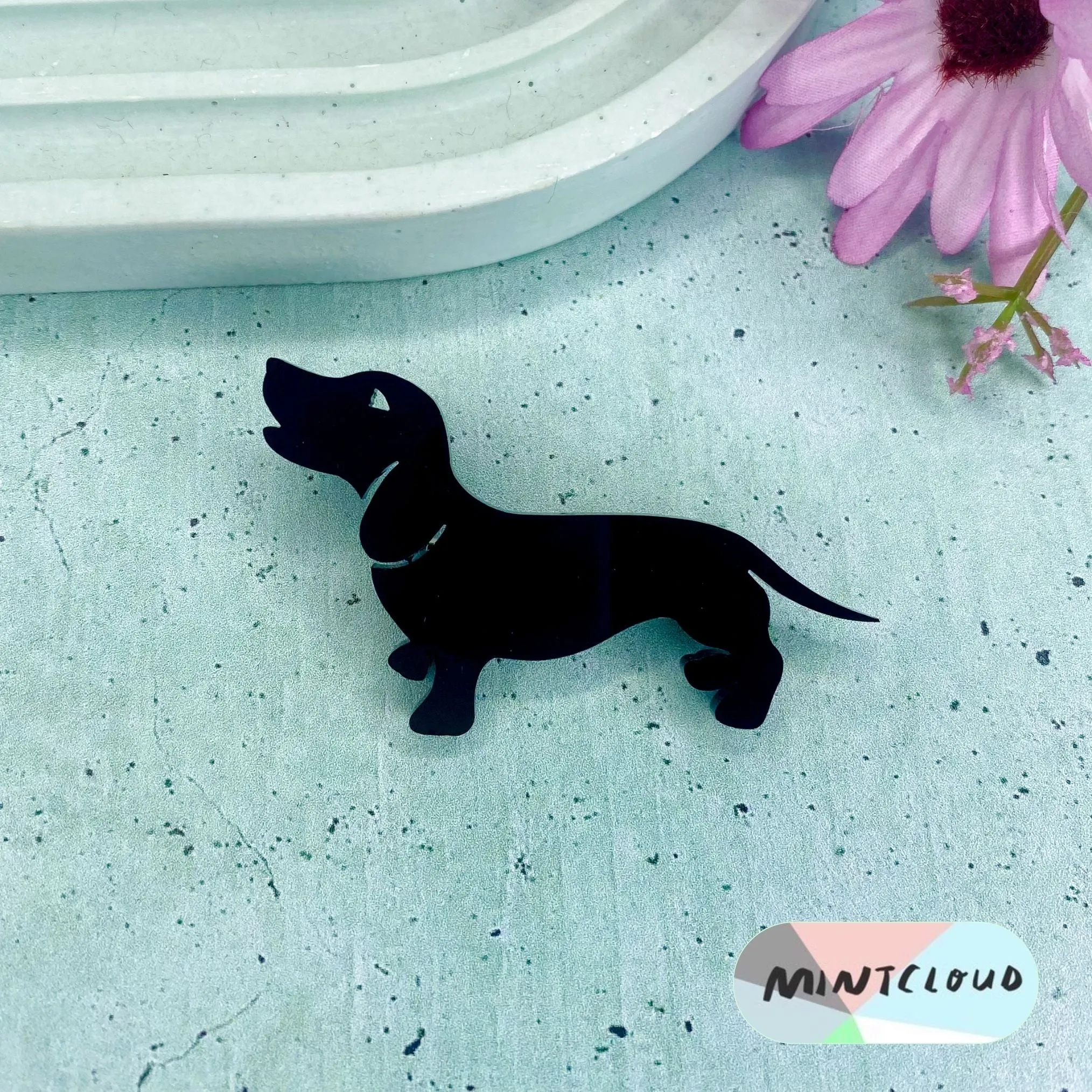 Mintcloud Brooch - Dachshund
