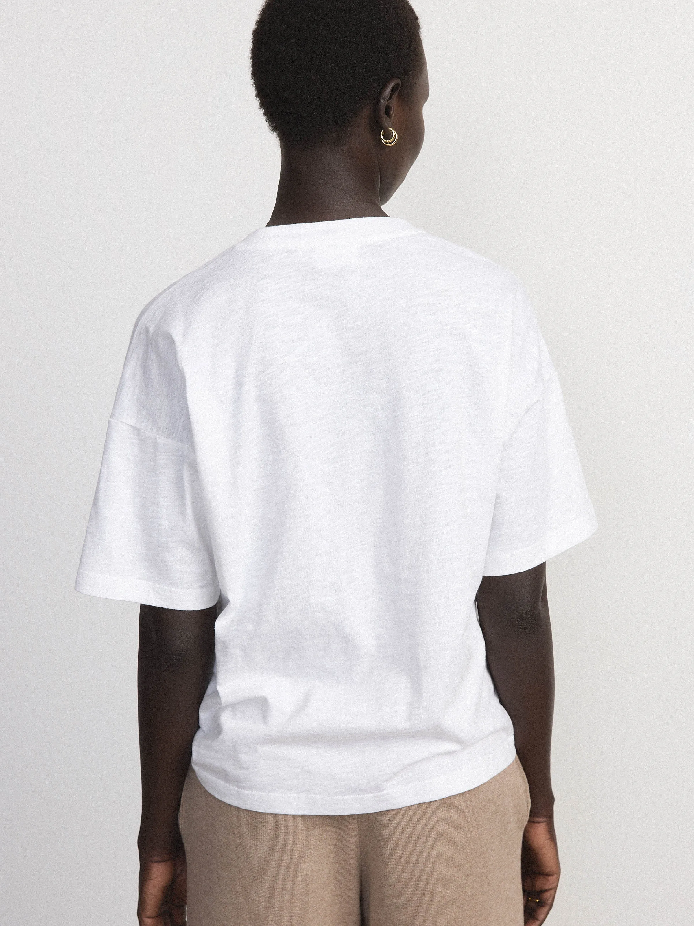 The Drop Shoulder Loose T-Shirt in White